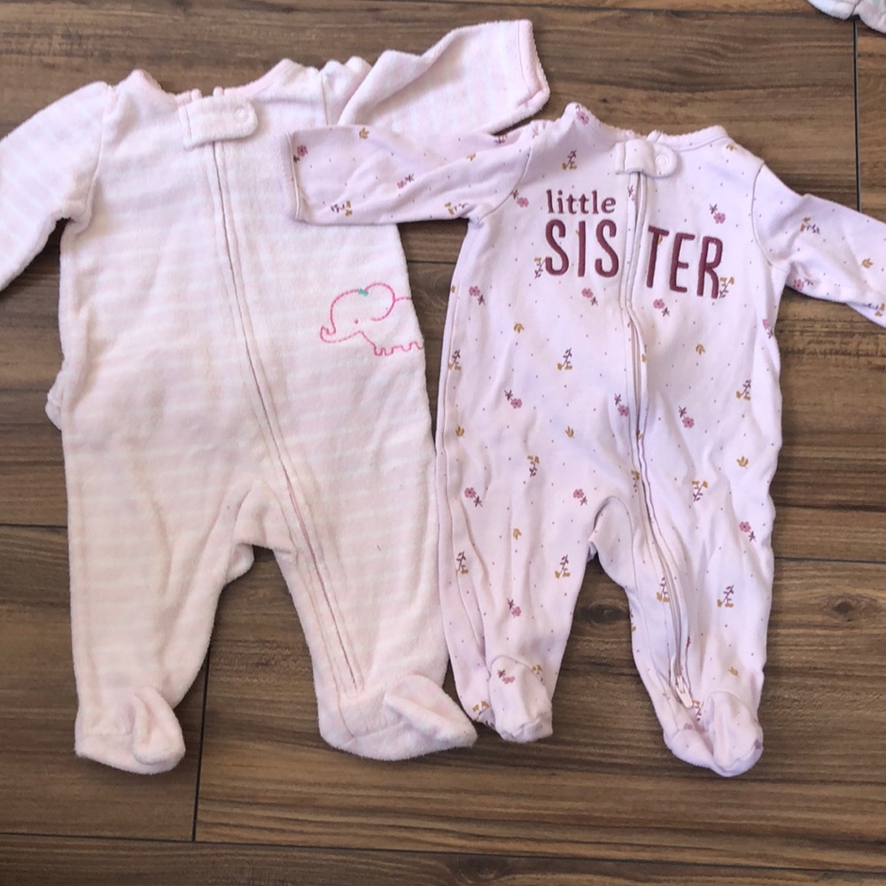 Sleepers baby girl 3 months lot of 2